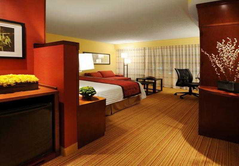 Courtyard Marriott Houston Pearland Hotell Eksteriør bilde