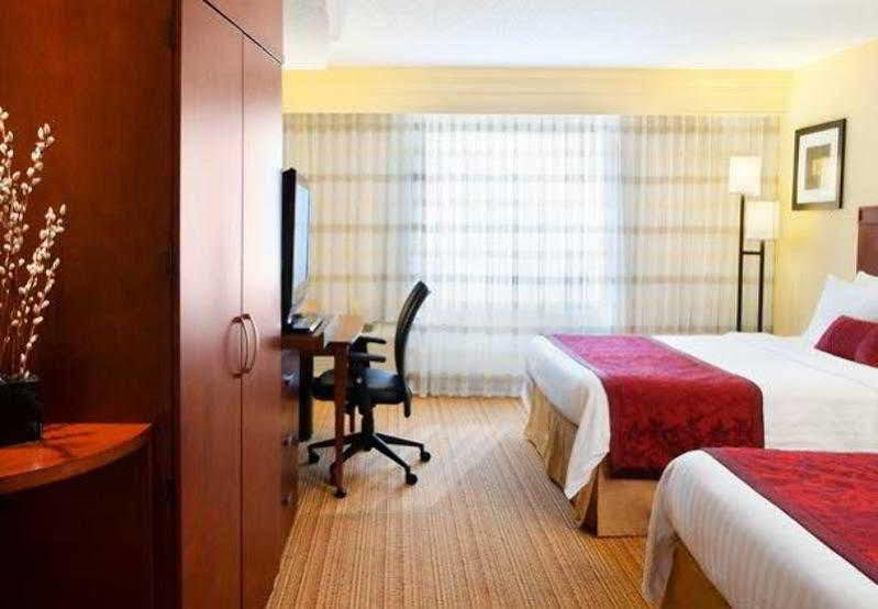Courtyard Marriott Houston Pearland Hotell Eksteriør bilde
